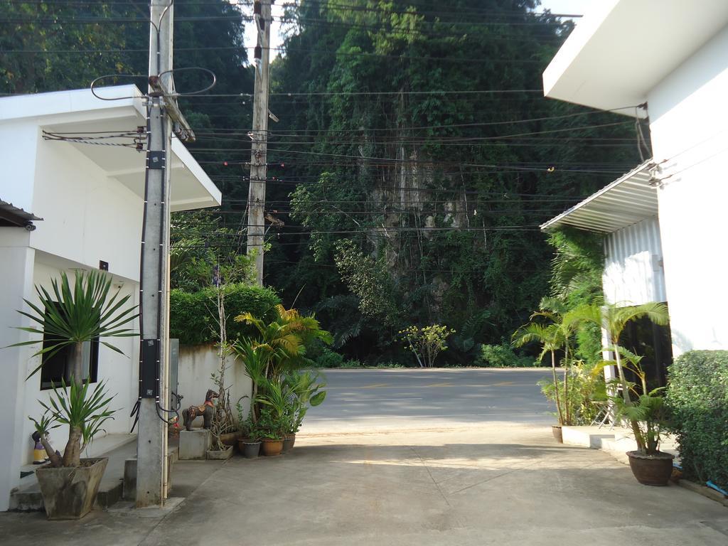 Pine Home Krabi Luaran gambar